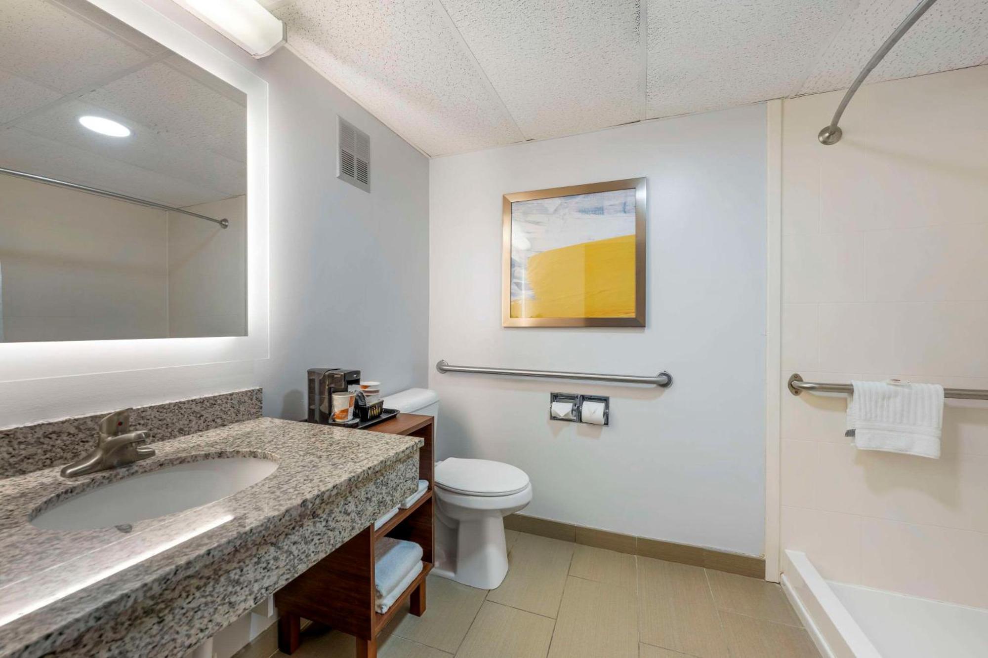 Comfort Inn Хейстингс Екстериор снимка