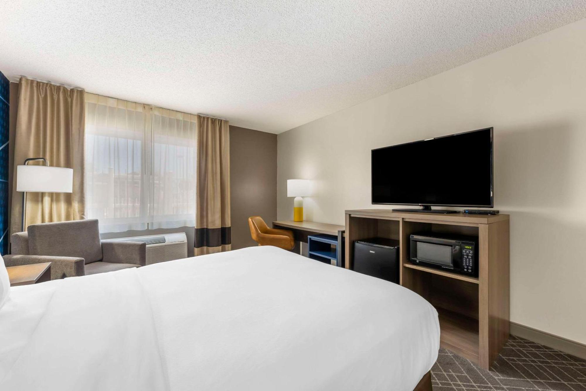 Comfort Inn Хейстингс Екстериор снимка